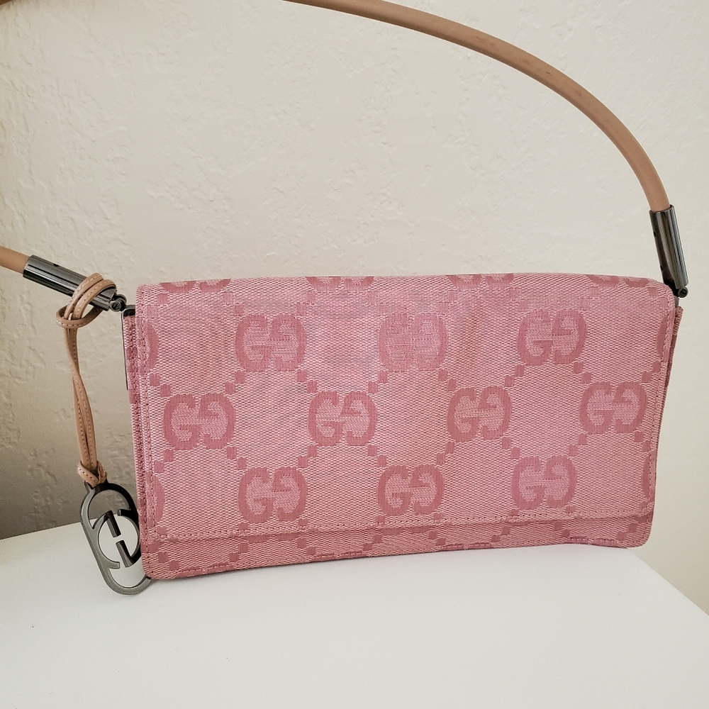 Gucci Pink Clutch with Iconic Monogram